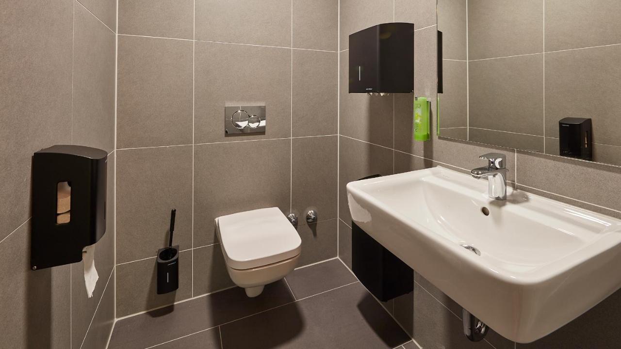 The Bunk Hostel Essen Bagian luar foto